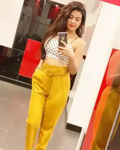 Padrauna Escort
